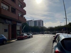 Fotografía 4 · Local comercial de 84 m² en Cappont