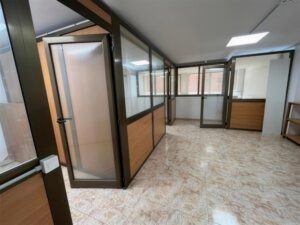 Fotografía 12 · Local comercial de 150 m² en Pardinyes