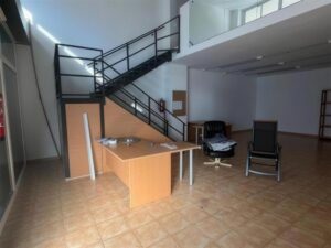 Fotografía 4 · Local comercial de 150 m² en Pardinyes