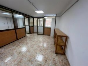 Fotografía 10 · Local comercial de 150 m² en Pardinyes