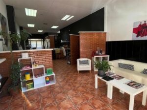 Fotografía 14 · Local comercial de 120 m² en Cappont