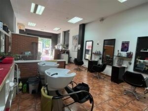 Fotografía 5 · Local comercial de 120 m² en Cappont