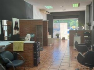 Fotografía 4 · Local comercial de 120 m² en Cappont